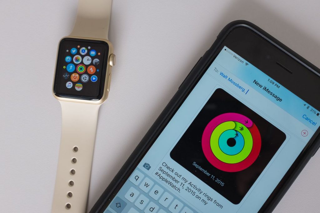 Apple WatchとiPhone