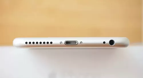 スピーカーをきれいにします