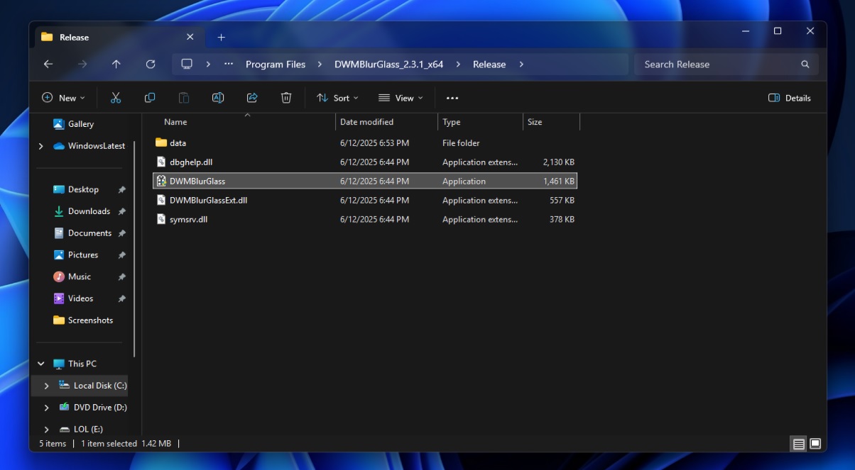 Windows 11でエアロガラスを有効にします